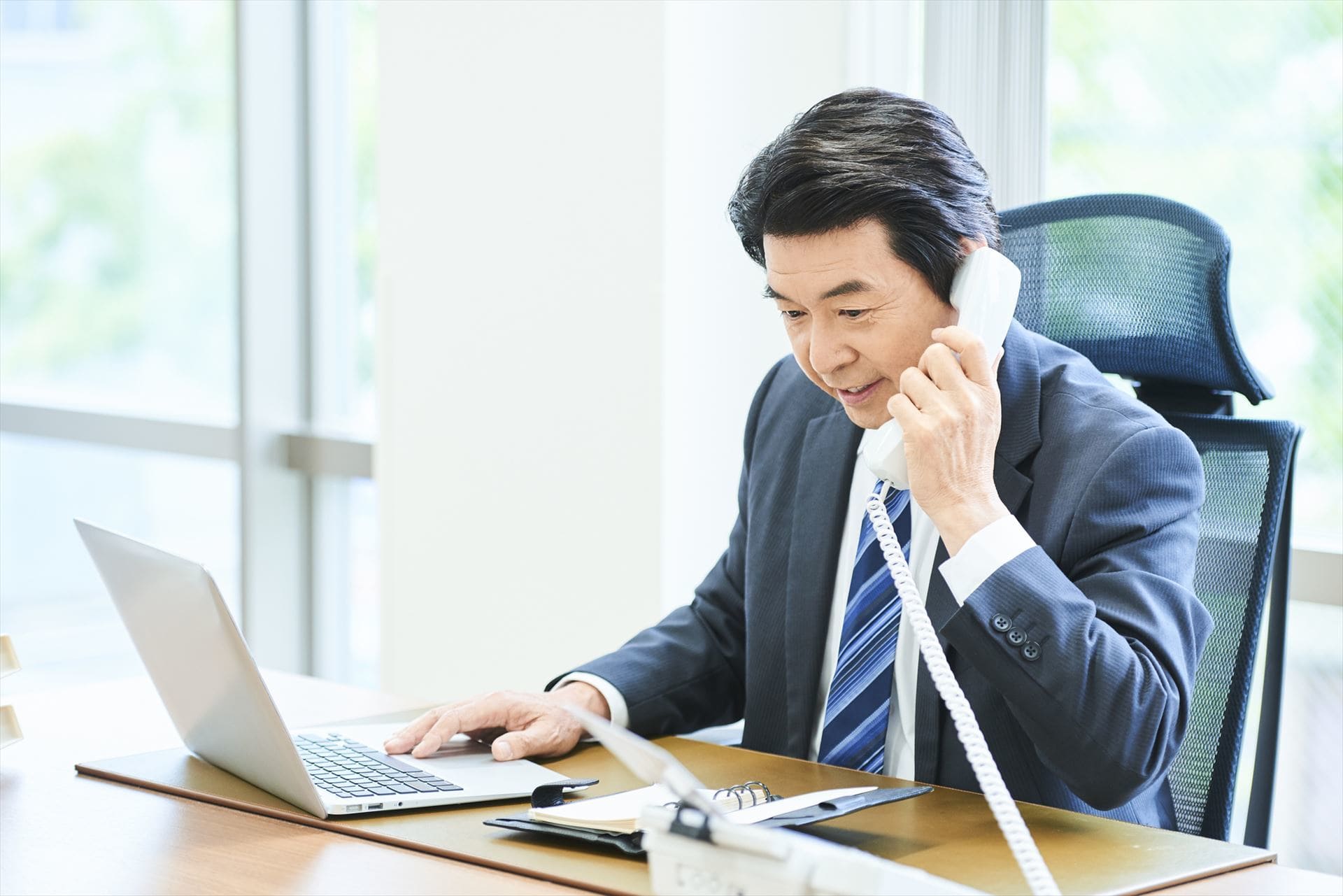 拝謁や伝達式に伴うご相談の対応・ホテルや交通関係の手配などをご案内